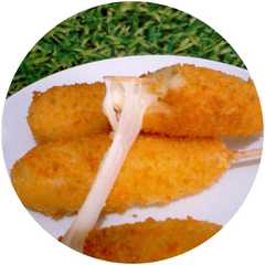 A picture of Kentang gulung mozarella.