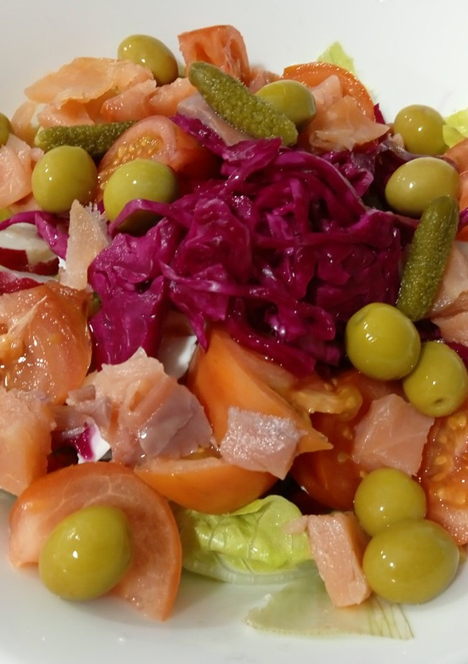 Una foto de Ensalada con encurtidos