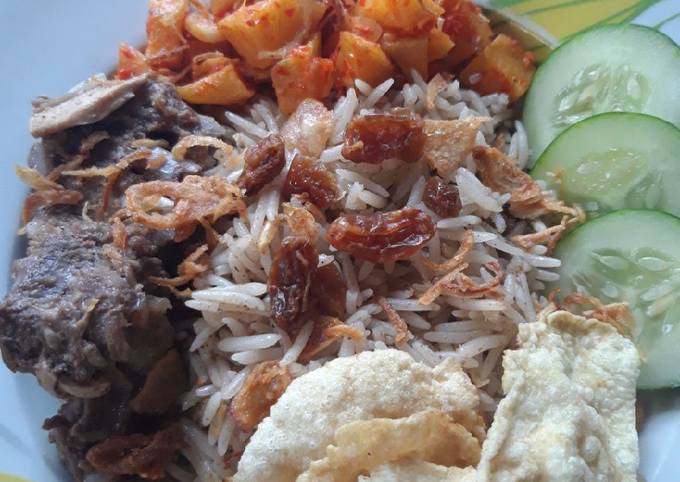 Nasi kebuli sederhana