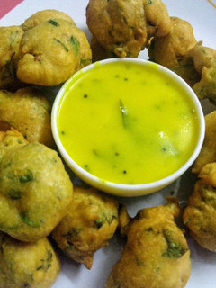મેથી ના ભજિયાં(Methi bhajiya Recipe in Gujarati) રેસીપી મુખ્ય ફોટો