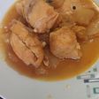 Pollo guisado con peras
