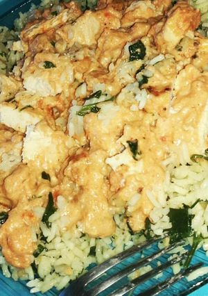 Tejszínes-fokhagymás csirkemell szeletek recept fotója