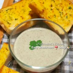 A picture of Easy Mushroom Soup.