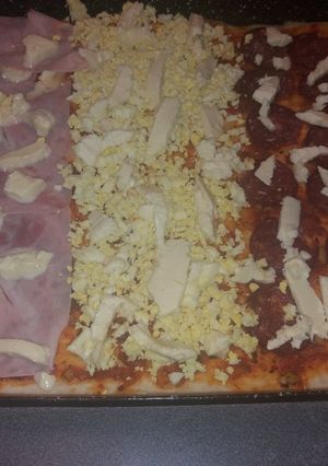 Una foto de Pizza familiar!!!