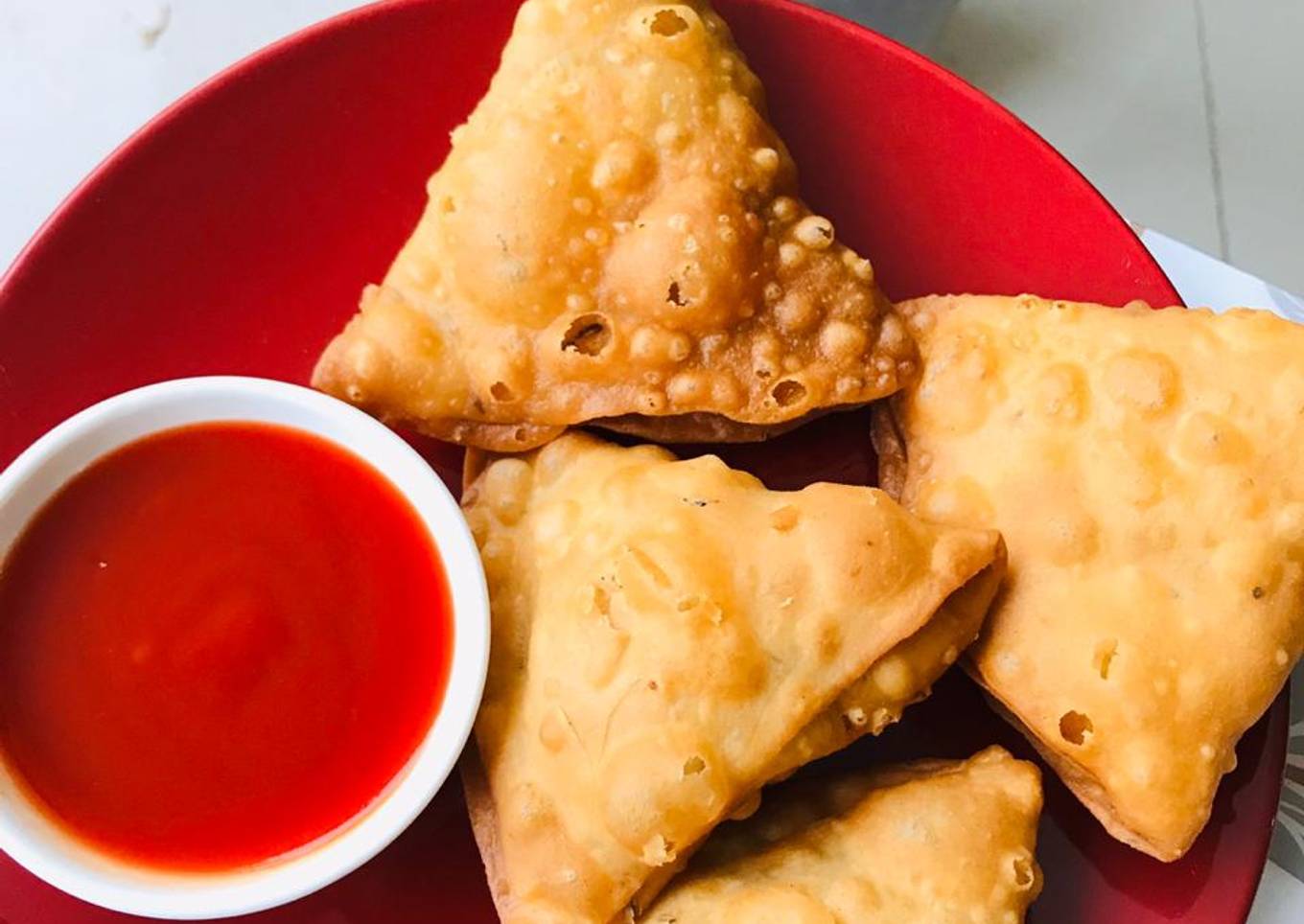 Spicy potato samosa