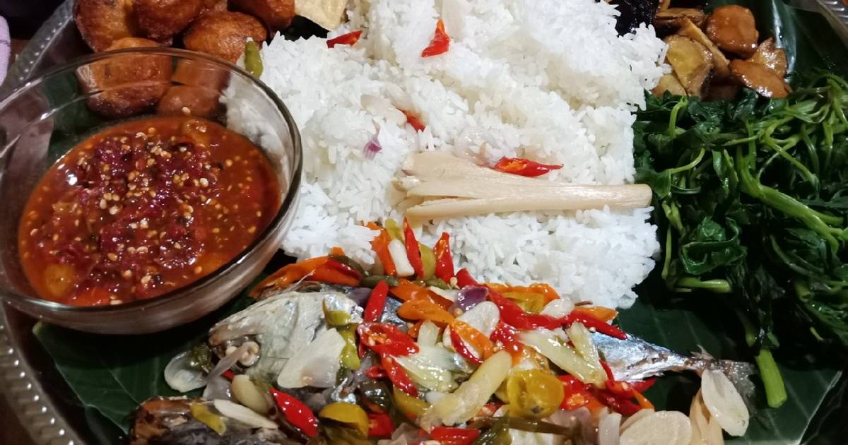 Resep Nasi Liwet Magic Com Khas Sunda Dan Pepes Ikan Peda Oleh Leni Nurlaila Cookpad 3501