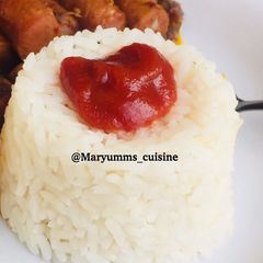 A picture of White rice and spicysausage.