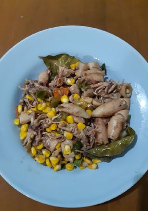 Foto resep Tumis Cumi Asin Jagung Pipil