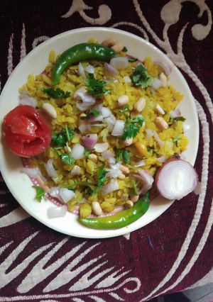 A picture of Indori Poha.