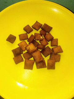 கோதுமை ஸ்வீட் ஸ்னேக்ஸ் (Kothumai sweet snacks recipe in tamil) செய்முறை முக்கிய புகைப்படம்