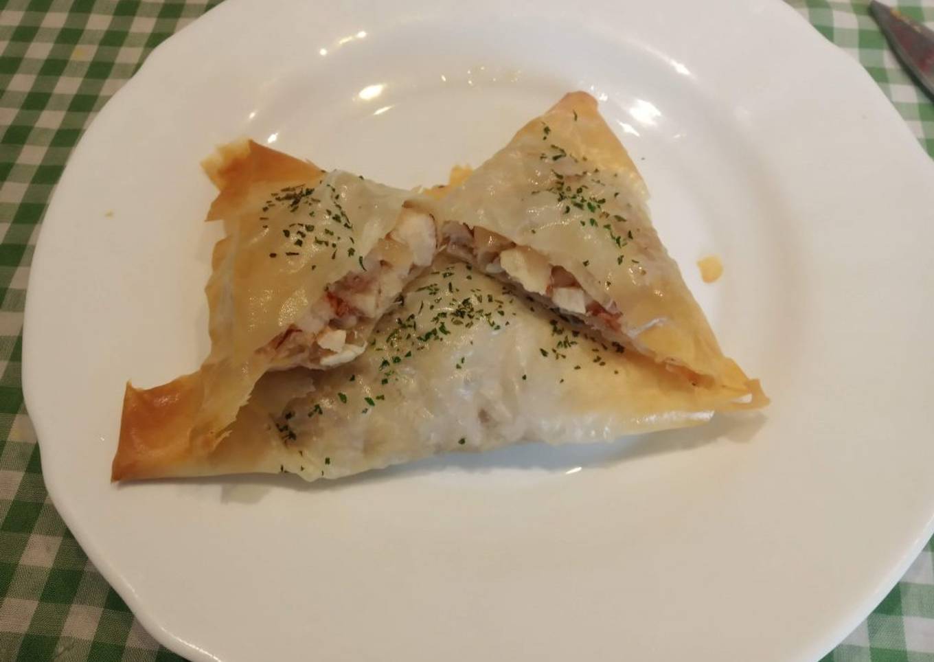 Briwat de pollo y cebolla caramelizada Exprés