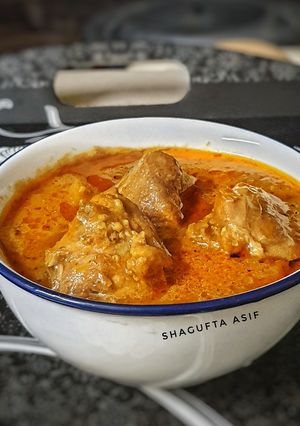 A picture of Chicken Curry.