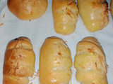 Roti isi pisang coklat keju