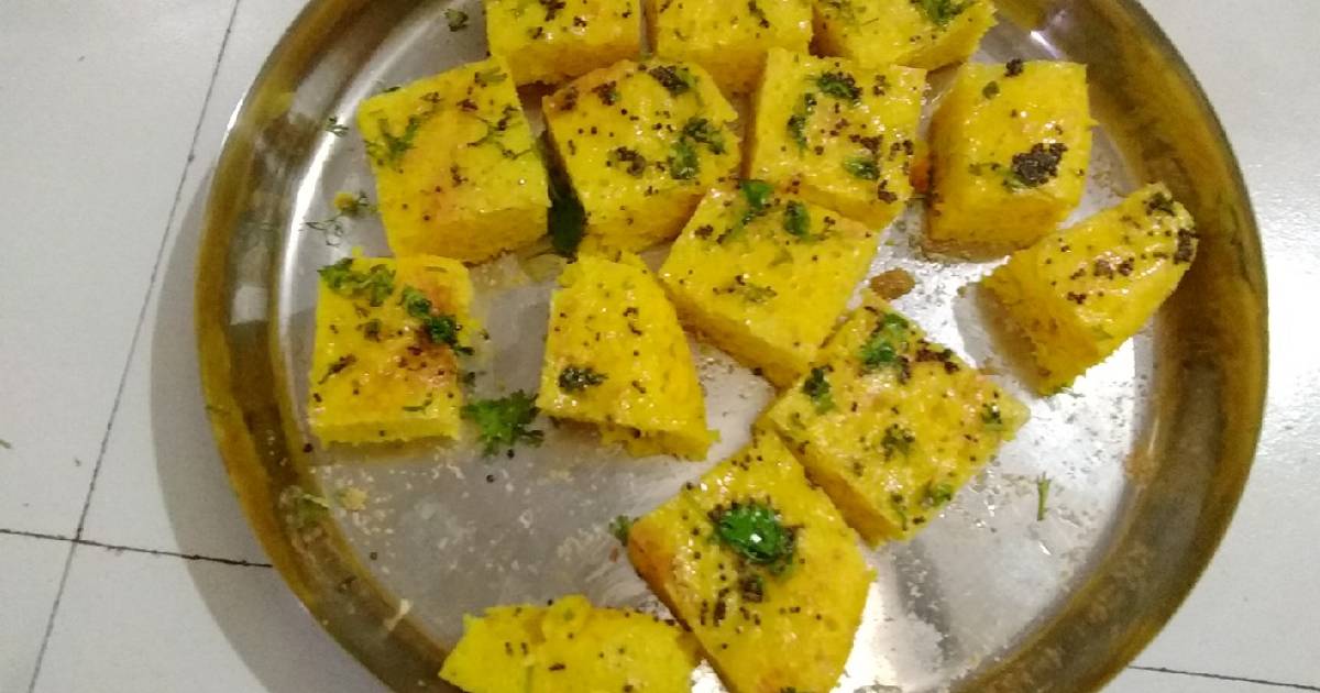 Besan dhokla Recipe by Dhruti Chaitanya Shah Cookpad