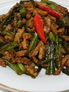 Foto resep Oseng tempe semangit dengan buncis dan cabe ijo
