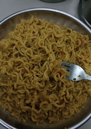मैगी (maggi recipe in Hindi) रेसिपी मुख्य फोटो