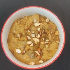 A picture of Besan Halwa.