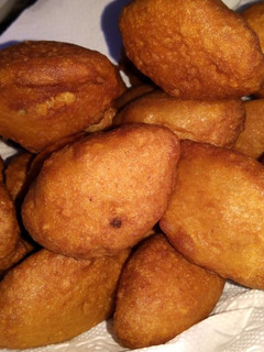 A picture of Bean balls aka Akara.