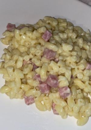 Une photo de Risotto de coquillettes jambon