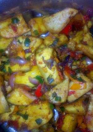 A picture of Dindin kollo (fried sweet potato).