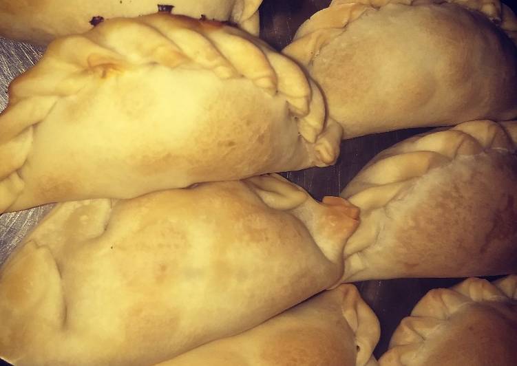 Empanadas De Pollo Al Horno Receta De Elizabeth Ailen Cookpad