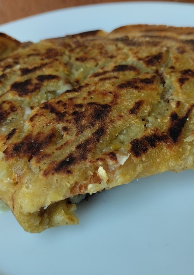 Una foto de "Crepe" de mazorca🌽con queso🧀 y dulce de guayaba🥞