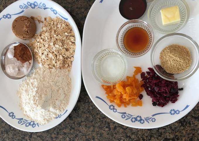 Cinnamon-maple oat biscotti with yogurt dip