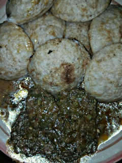 A picture of Wainar shinkafa da miyar taushe.