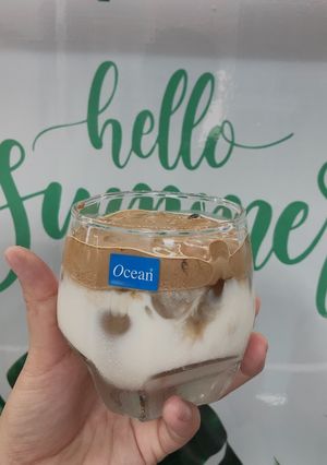 Hình của món Cà phê dalgona.