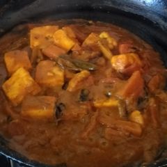 A picture of Mix veg semi gravy.