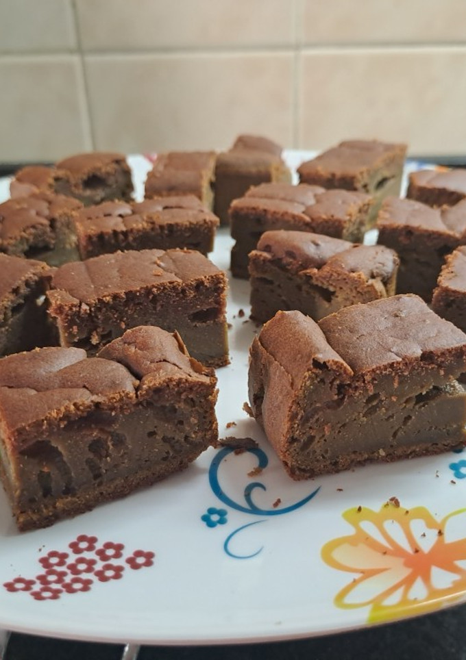 Una foto de Brownie sin tacc y sin azúcar de pera