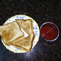 A picture of Chicken mayonnaise sandwich.