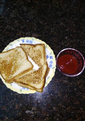 A picture of Chicken mayonnaise sandwich.