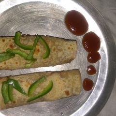 A picture of Frankie roll.