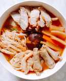 Chân gà hầm kim chi