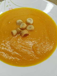 Una foto de Crema de calabaza y zanahorias