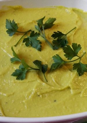 Una foto de Hummus de Aguacate