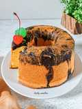 Yellow Cake Brownie (Chocolate Ganache)