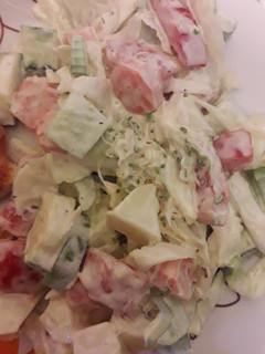Una foto de Ensalada fresca cremosa