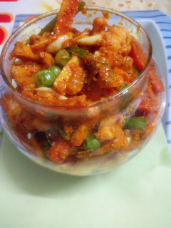 सप्तमेल चटपटा मिक्स अचार (saptamel chatpata mix achar recipe in Hindi) रेसिपी मुख्य फोटो