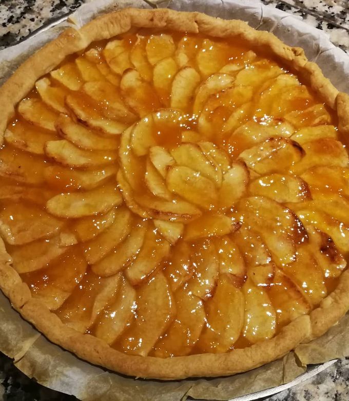 Une photo de Tarte aux pommes /abricots