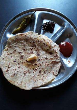આલૂ પરાઠા રેસીપી મુખ્ય ફોટો