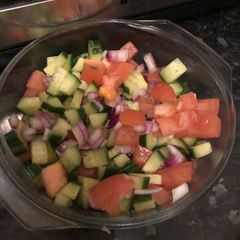 A picture of Salad with lemon juice.