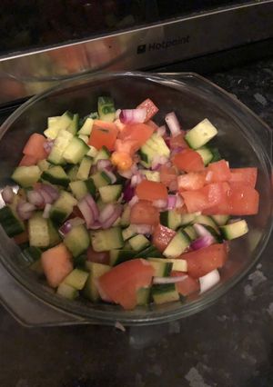 A picture of Salad with lemon juice.