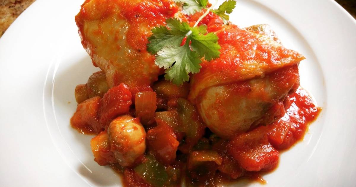 Muslos de pollo con salsa de tomate y verduras Receta de juanbamuller-  Cookpad