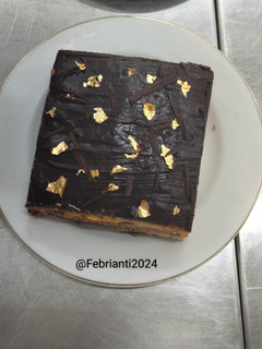 Foto resep (1) Opera Cake (sponge cake, ganache cream, butter cream)