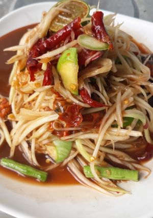 รูปของ ส้มตำปูปลาร้าหอยดอง