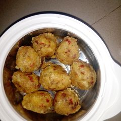 A picture of Yam balls.