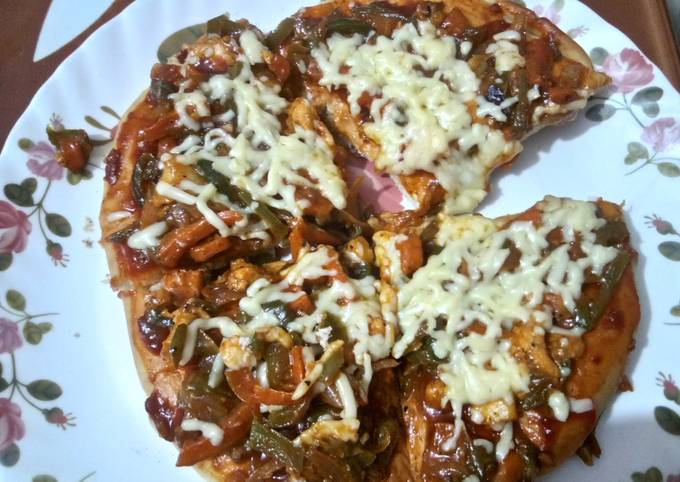 Veg pizza on tawa INDIAN STYLE