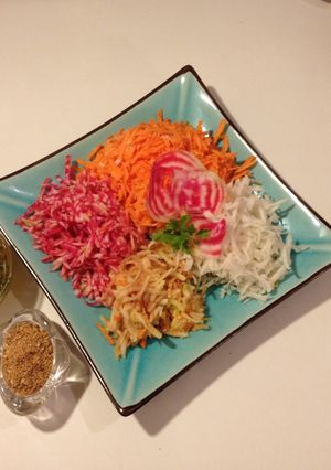Une photo de Crudités d'Hiver, vinaigrette au miel & Gomasio